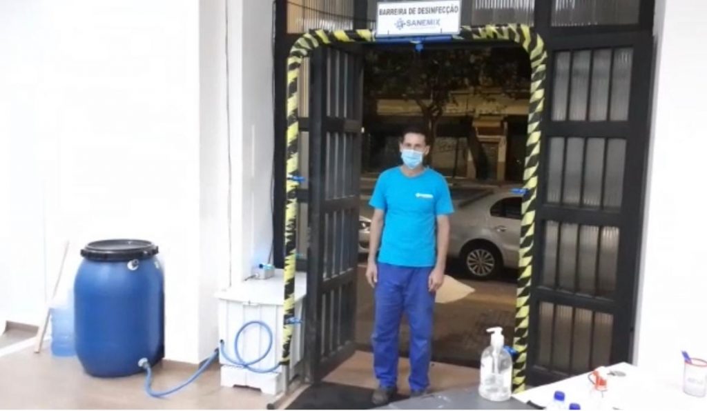 Arco de Desinfecção de Pessoas